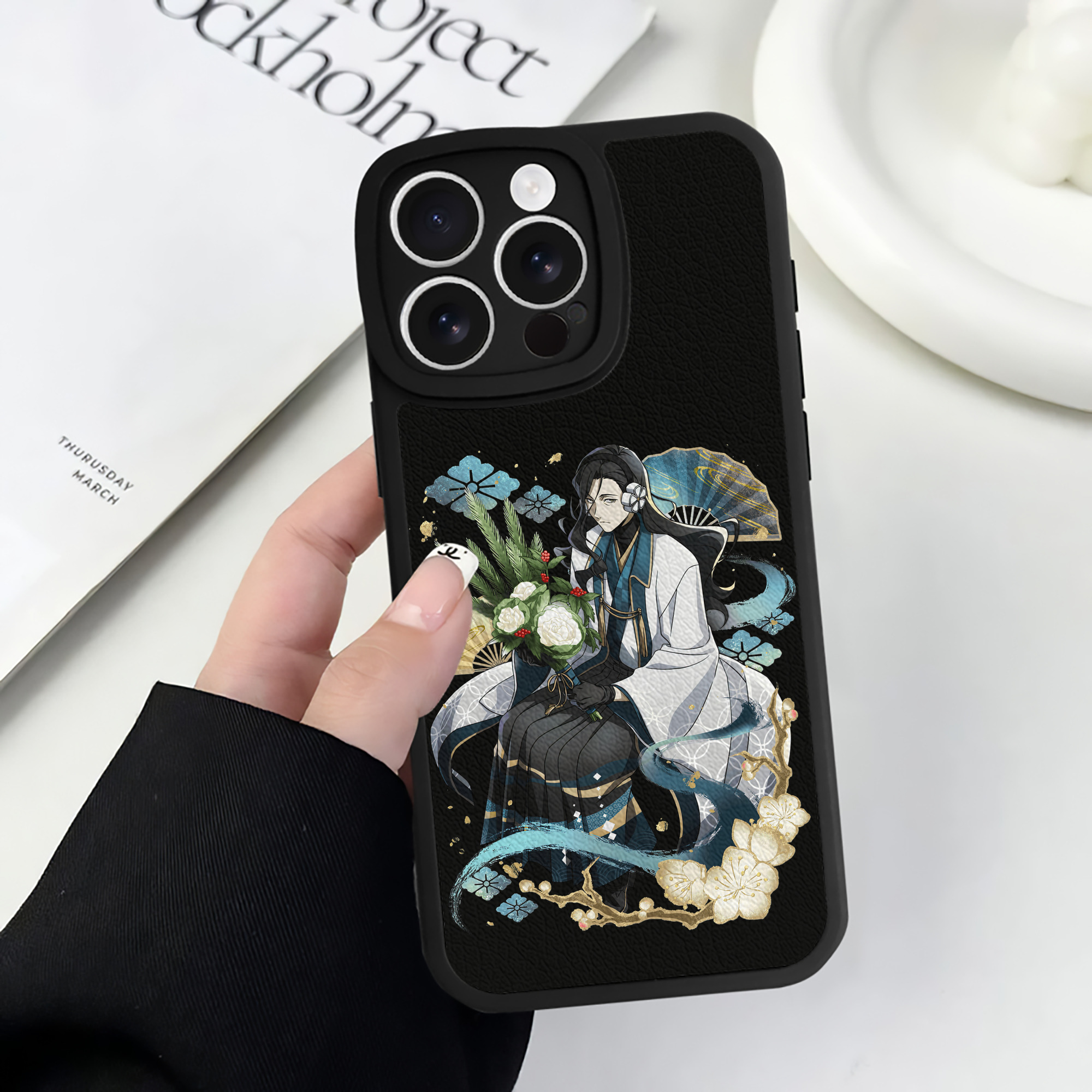 （画像用） 文豪ストレイドッグス Bungo Stray Dogs 【iPhone 16シリーズ対応】シリコンスマホケース（レザー調） 材質：シリコン